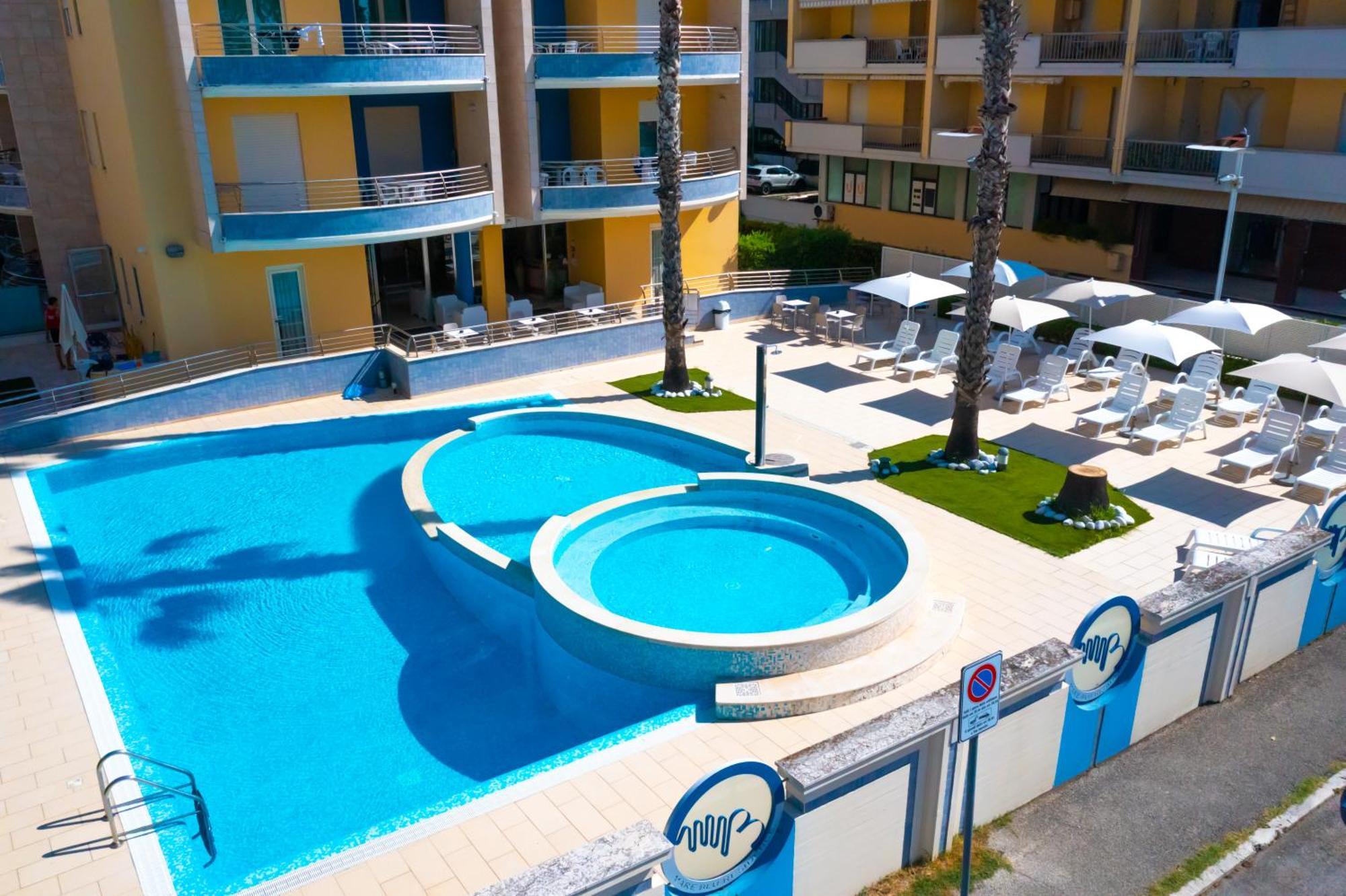 Mare Blu Residence Martinsicuro Exterior photo